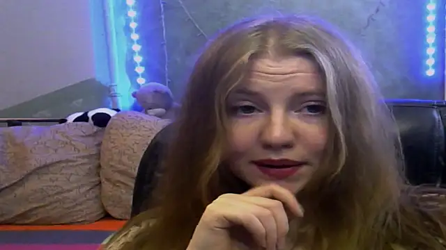 Snapshot of Space_Girls_699 chatting on February 12, 2026, 10:04 am Space Girls 699 online show from February 12, 2026, 10:04 am