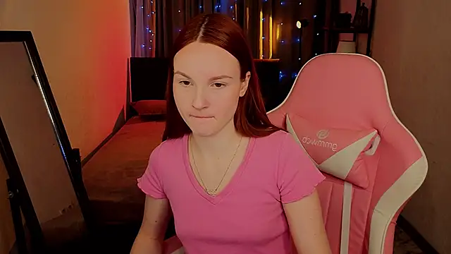 Snapshot of Mya_Sun chatting on February 3, 2026, 9:31 pm Mya Sun online show from February 3, 2026, 9:31 pm