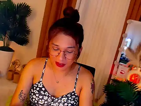 DianaRose69 online show from February 8, 2026, 6:11 am