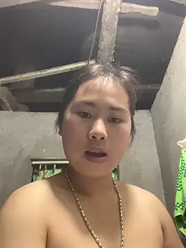 patry33 online show from April 23, 2026, 12:22 pm