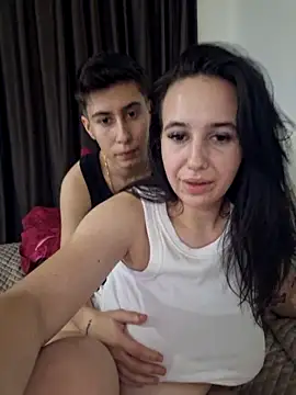 MavisReeve online show from February 3, 2026, 5:40 pm