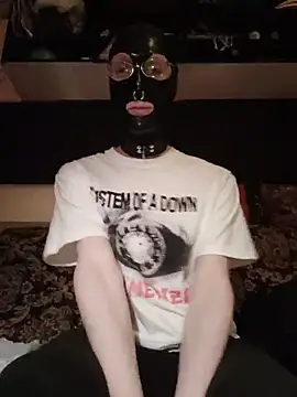 Miaxma online show from May 9, 2026, 6:33 pm
