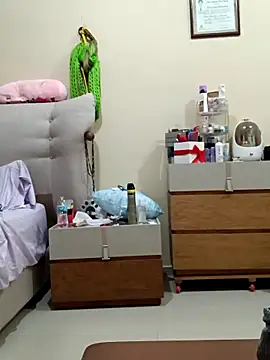 Ryzca online show from February 25, 2026, 2:01 am