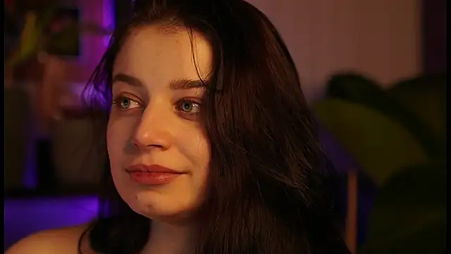 just dakota  online show from March 3, 2026, 8:27 pm