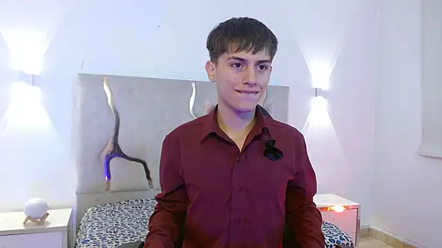 EVAN TAY online show from February 15, 2026, 3:18 am