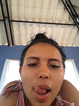 Daniela Cruz  online show from March 31, 2026, 3:58 pm