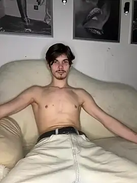 alex2762bg online show from March 19, 2026, 6:30 pm