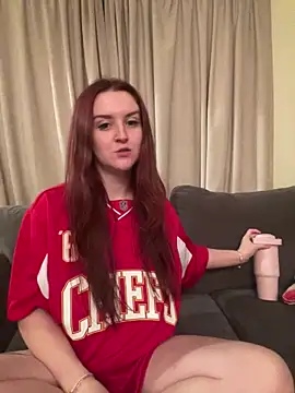 PoppySlut6999 online show from February 6, 2026, 10:17 pm