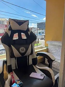 Scarlett firee  online show from February 9, 2026, 4:05 pm