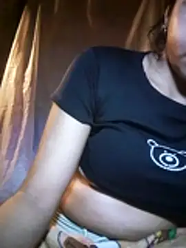 Snapshot of mariposaros4 chatting on March 4, 2026, 5:37 am mariposaros4 online show from March 4, 2026, 5:37 am