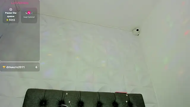 valeryn  rosse online show from April 19, 2026, 6:25 am