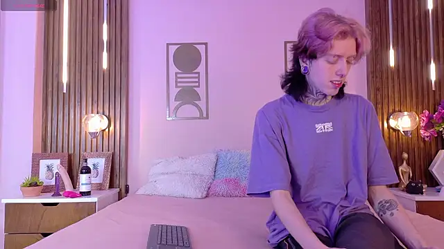 Snapshot of Hanna-Winchester chatting on March 3, 2026, 8:38 pm Hanna-Winchester online show from March 3, 2026, 8:38 pm