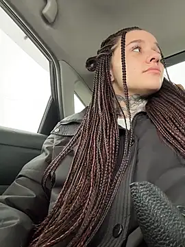 KishaMur online show from April 21, 2026, 5:36 am