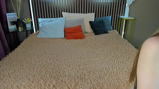 Betty Andrews online show from February 18, 2026, 9:50 am