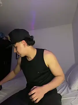 Maximuz1920 online show from March 10, 2026, 5:33 am