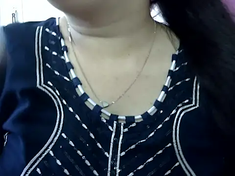 Snapshot of Cute_Aliyaa chatting on May 8, 2026, 10:30 am Cute Aliyaa online show from May 8, 2026, 10:30 am