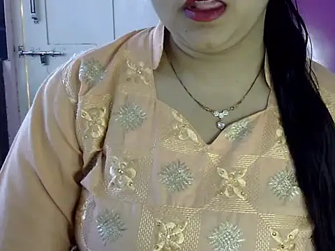 Snapshot of Cute_Aliyaa chatting on May 31, 2026, 9:48 am Cute Aliyaa online show from May 31, 2026, 9:48 am