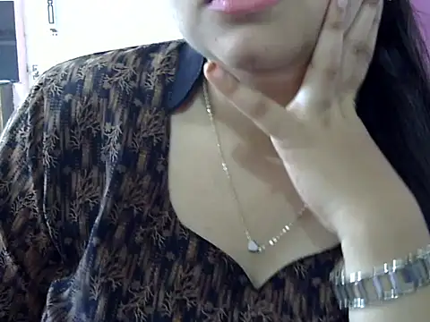 Snapshot of Cute_Aliyaa chatting on April 23, 2026, 9:27 am Cute Aliyaa online show from April 23, 2026, 9:27 am