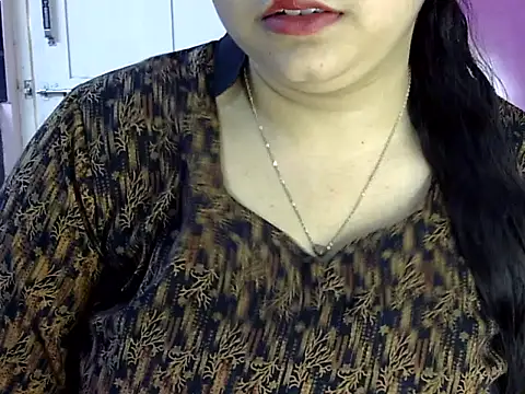 Snapshot of Cute_Aliyaa chatting on June 3, 2026, 12:06 pm Cute Aliyaa online show from June 3, 2026, 12:06 pm