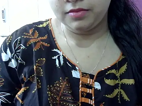 Snapshot of Cute_Aliyaa chatting on April 24, 2026, 10:17 am Cute Aliyaa online show from April 24, 2026, 10:17 am