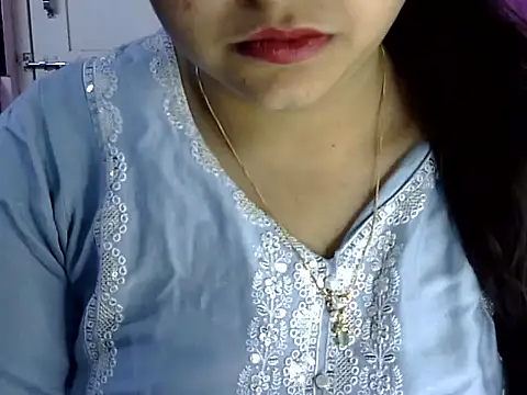 Snapshot of Cute_Aliyaa chatting on June 4, 2026, 1:38 pm Cute Aliyaa online show from June 4, 2026, 1:38 pm