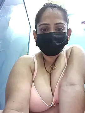 Snapshot of diyam4002 chatting on March 4, 2026, 5:31 pm diyam4002 online show from March 4, 2026, 5:31 pm