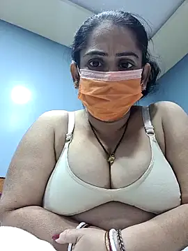 Snapshot of diyam4002 chatting on February 7, 2026, 9:17 am diyam4002 online show from February 7, 2026, 9:17 am