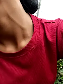 Snapshot of Hoa-tuylip chatting on April 22, 2026, 1:12 am Hoa-tuylip online show from April 22, 2026, 1:12 am