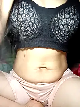 derylove  online show from April 18, 2026, 3:25 pm