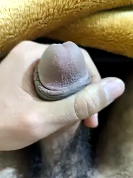 Nniiyakk online show from February 5, 2026, 7:21 pm