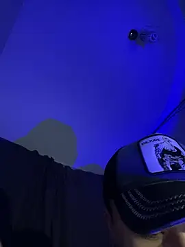 andresmahecha777 online show from February 24, 2026, 5:19 am