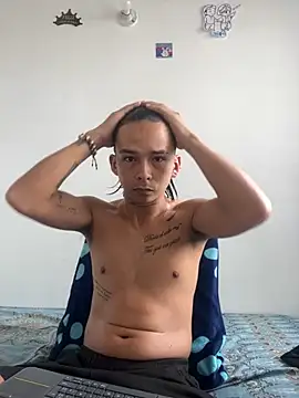 bliinkii and luka  online show from April 21, 2026, 8:37 pm