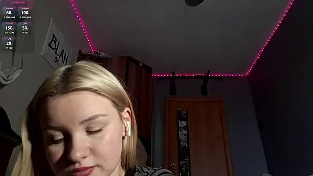 ChongTreece online show from April 13, 2026, 7:12 am