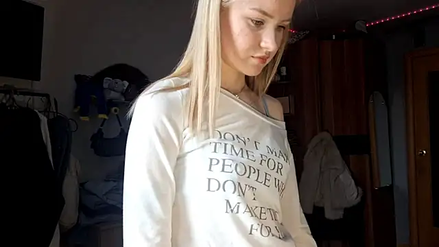 ChongTreece online show from March 19, 2026, 6:46 am