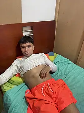 CreamKingg online show from February 15, 2026, 2:56 am