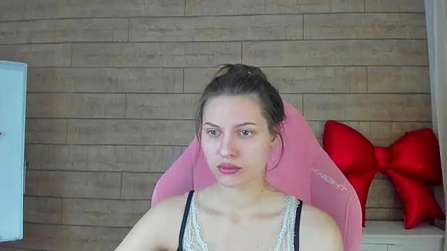 AliceVersal online show from February 19, 2026, 4:42 am