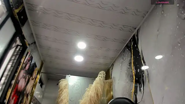 alicee  mature online show from February 10, 2026, 10:09 pm