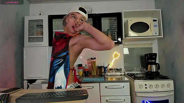 Snapshot of Dominik_Souza chatting on February 27, 2026, 1:33 pm Dominik Souza online show from February 27, 2026, 1:33 pm