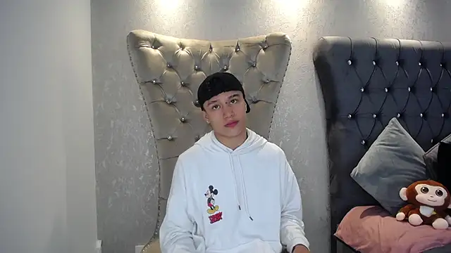 Dominik Souza online show from March 25, 2026, 8:08 pm