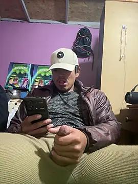 Snapshot of serranoandre chatting on June 14, 2026, 2:46 am serranoandre online show from June 14, 2026, 2:46 am