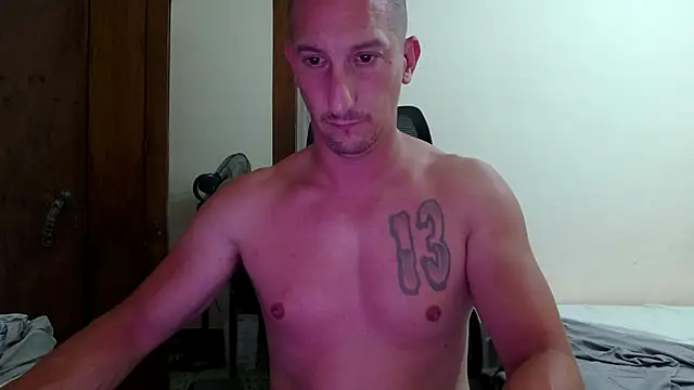 Daniiiel13 online show from June 13, 2026, 12:41 am