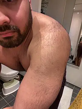 justonce2 online show from March 18, 2026, 12:14 am