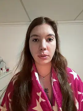 ineesdelrey online show from February 6, 2026, 8:27 pm