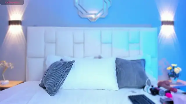 KataThonpson online show from March 3, 2026, 4:30 am