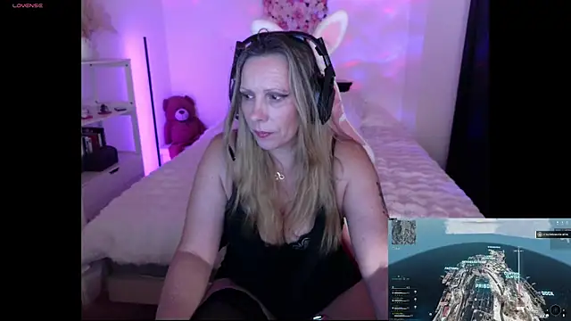 ArchangelTheFrancaise online show from April 8, 2026, 7:37 pm