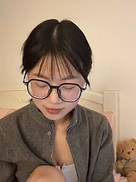 Snapshot of Nana-3 chatting on February 26, 2026, 3:56 pm Nana-3 online show from February 26, 2026, 3:56 pm