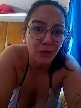 kuramaqueen online show from February 5, 2026, 10:22 am