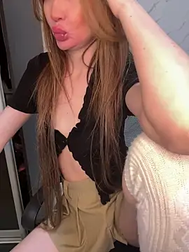 AliceeXHottie online show from April 23, 2026, 12:22 pm