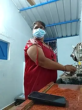 Snapshot of TamilSembaruthi143 chatting on February 19, 2026, 7:33 pm TamilSembaruthi143 online show from February 19, 2026, 7:33 pm