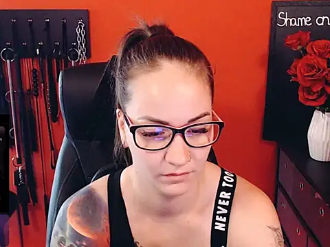 Snapshot of _MissJaneWarren_ chatting on May 25, 2026, 5:29 am MissJaneWarren online show from May 25, 2026, 5:29 am